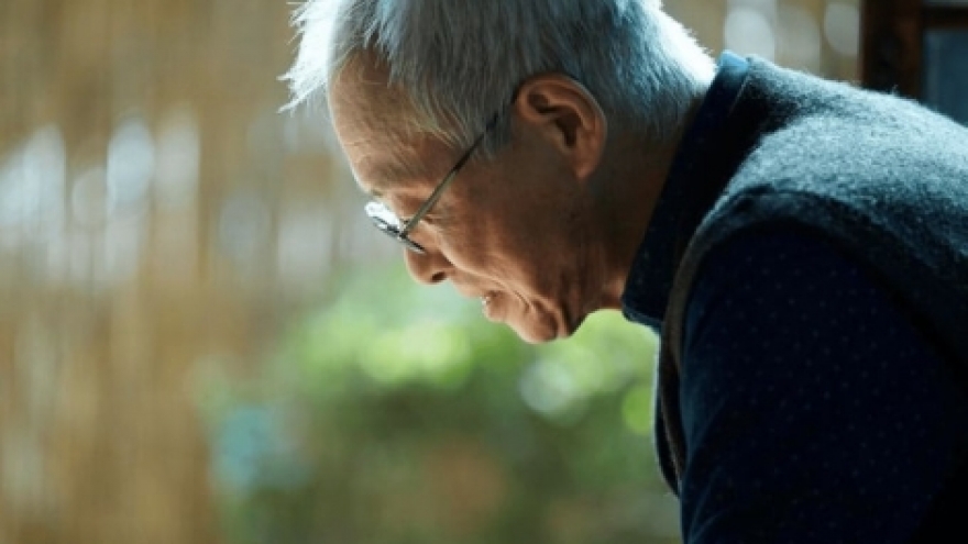 Người đàn ông gần U80 trăn trở chuyện “đi bước nữa” ở tuổi xế chiều